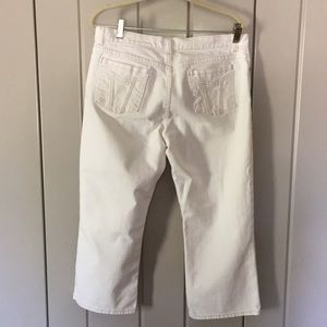 Eddie Bauer Jeans - Pair of Eddie Bauer white denim/Jean capris Eddie Bauer Jeans - Pair of Eddie Bauer white denim/Jean capris